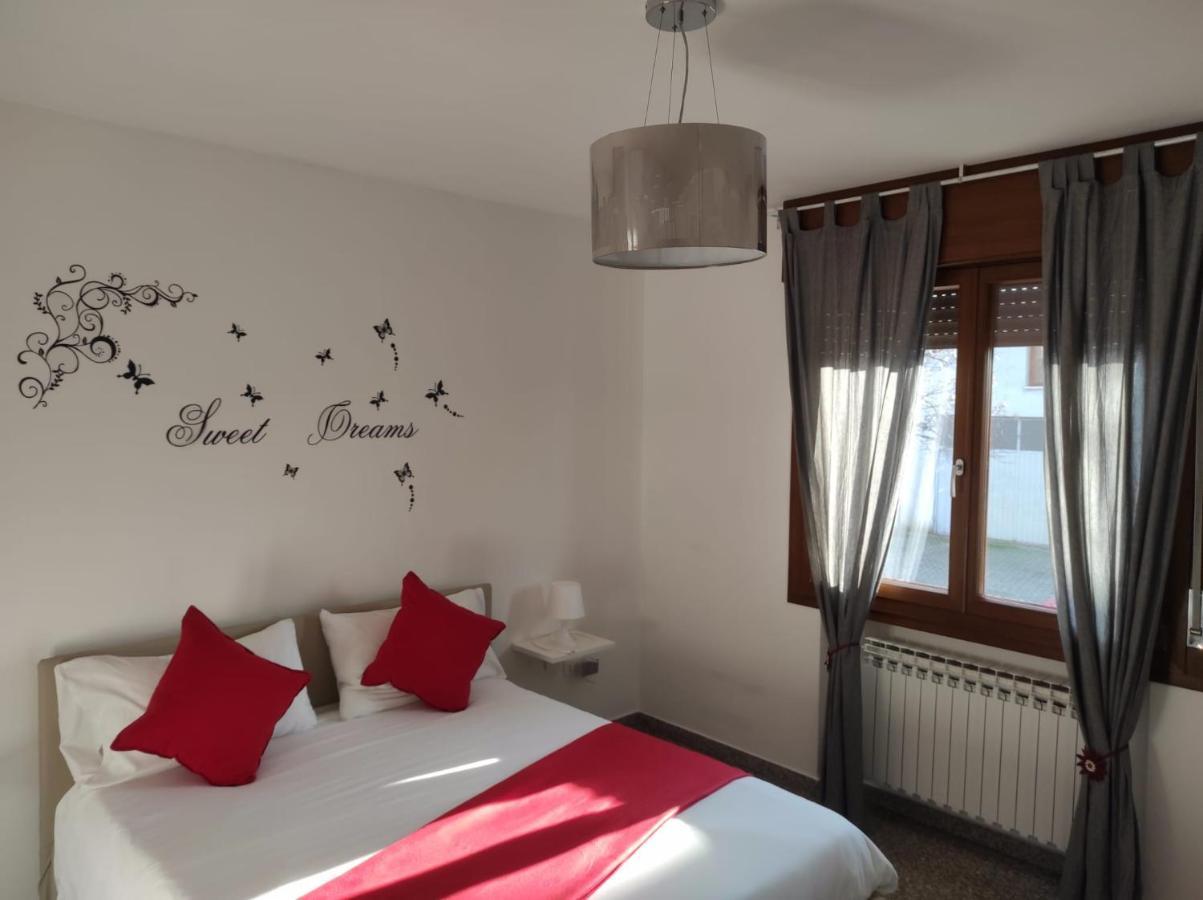 Red Tower Venice Apartment - 2 Mins From Vce Airport- Free Wifi Tessera Luaran gambar