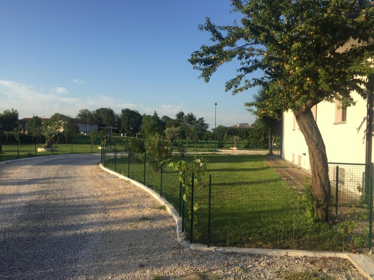 Red Tower Venice Apartment - 2 Mins From Vce Airport- Free Wifi Tessera Luaran gambar