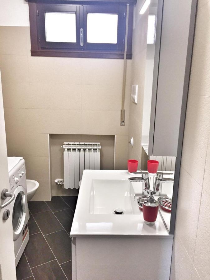 Red Tower Venice Apartment - 2 Mins From Vce Airport- Free Wifi Tessera Luaran gambar